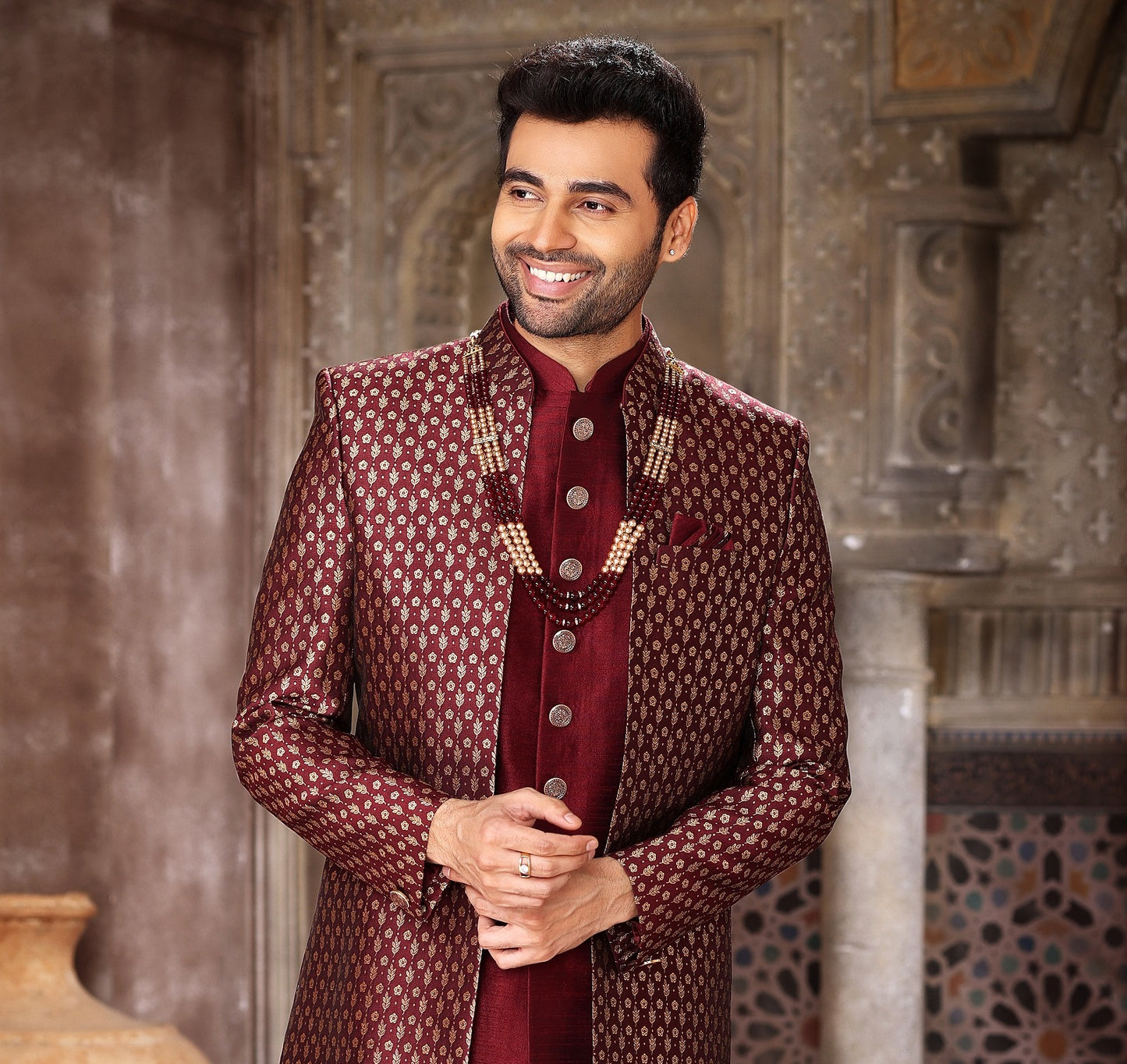 Traditional Indowestren Sherwani