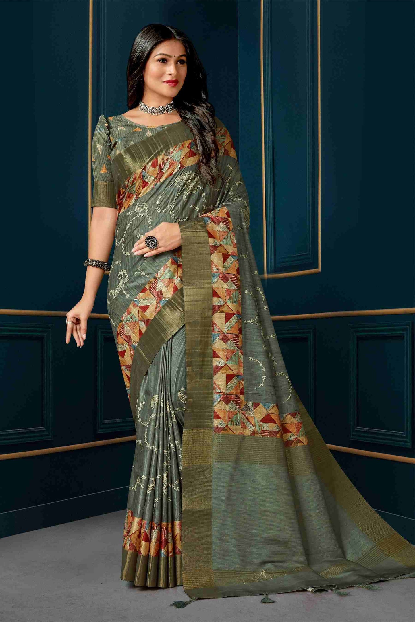 Catalog Designer Embroidery Work Saree