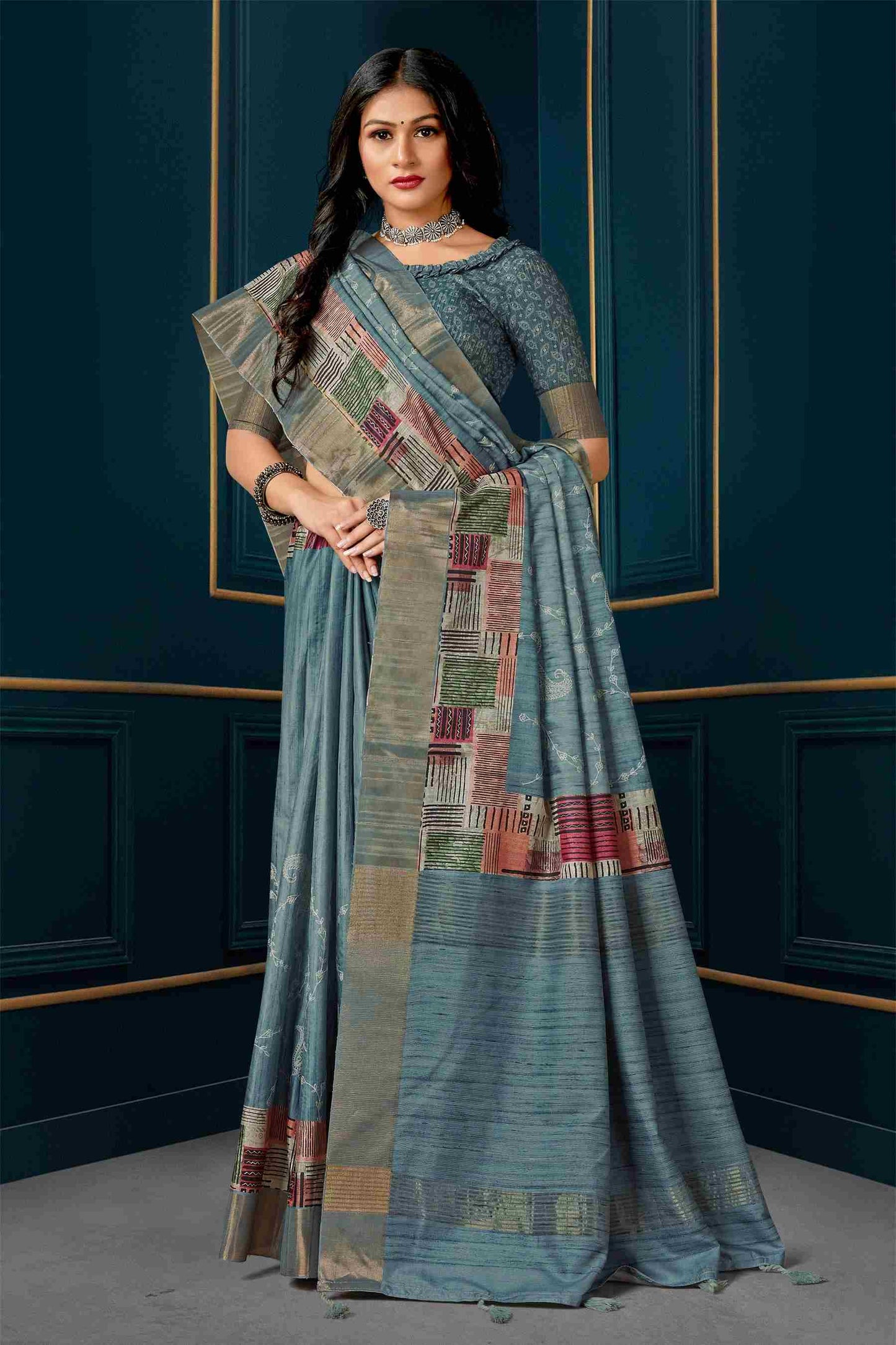 Catalog Designer Embroidery Work Saree