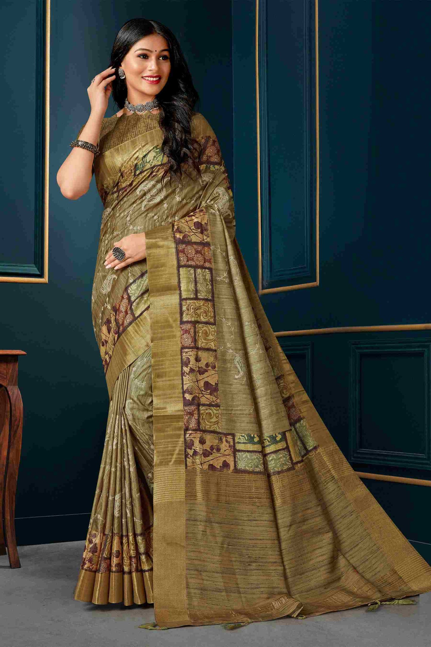 Catalog Designer Embroidery Work Saree