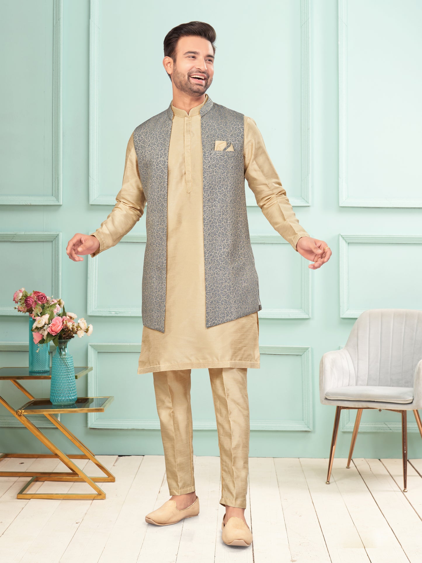 Kurta Pyjama With Jacket