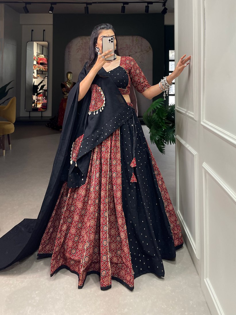 New Semi Stitiched Lehenga Choli