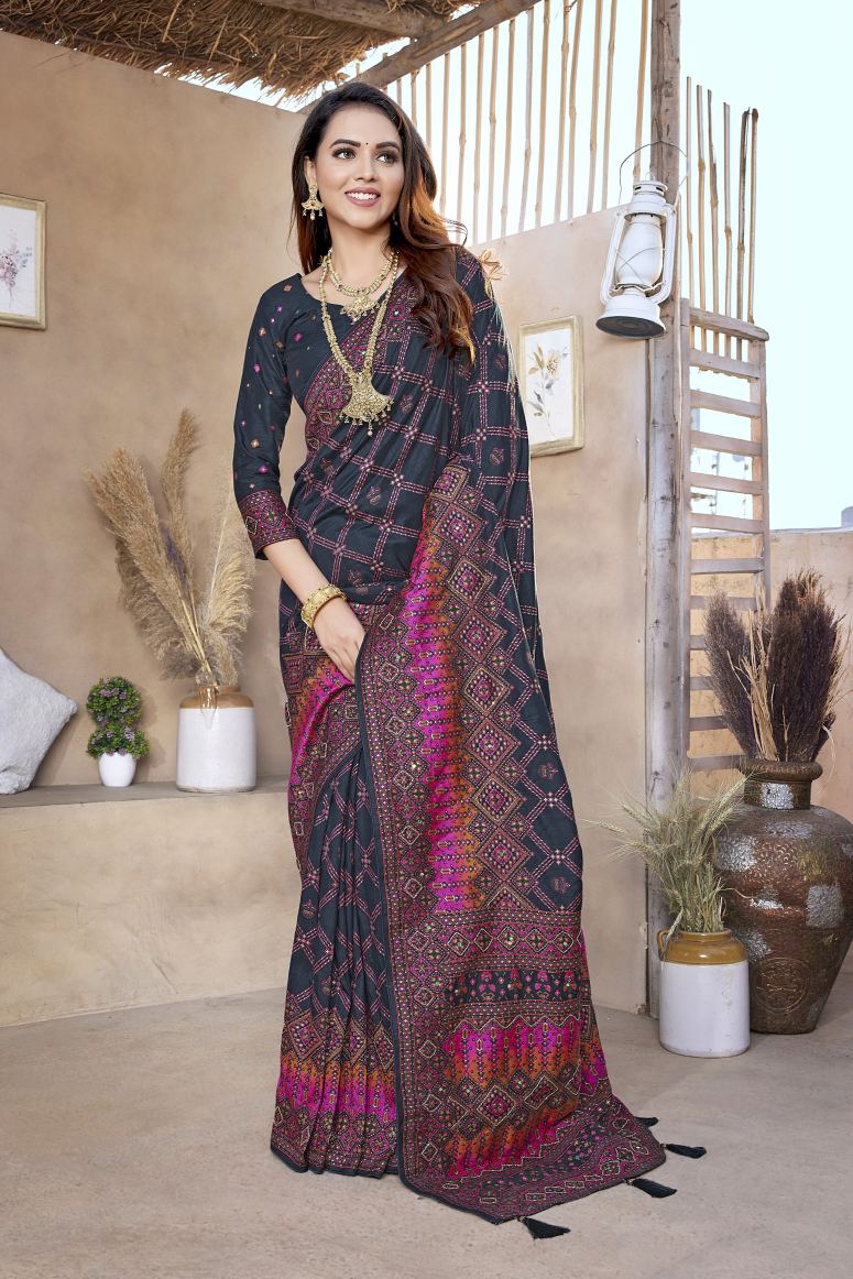 Catalog Designer Saree