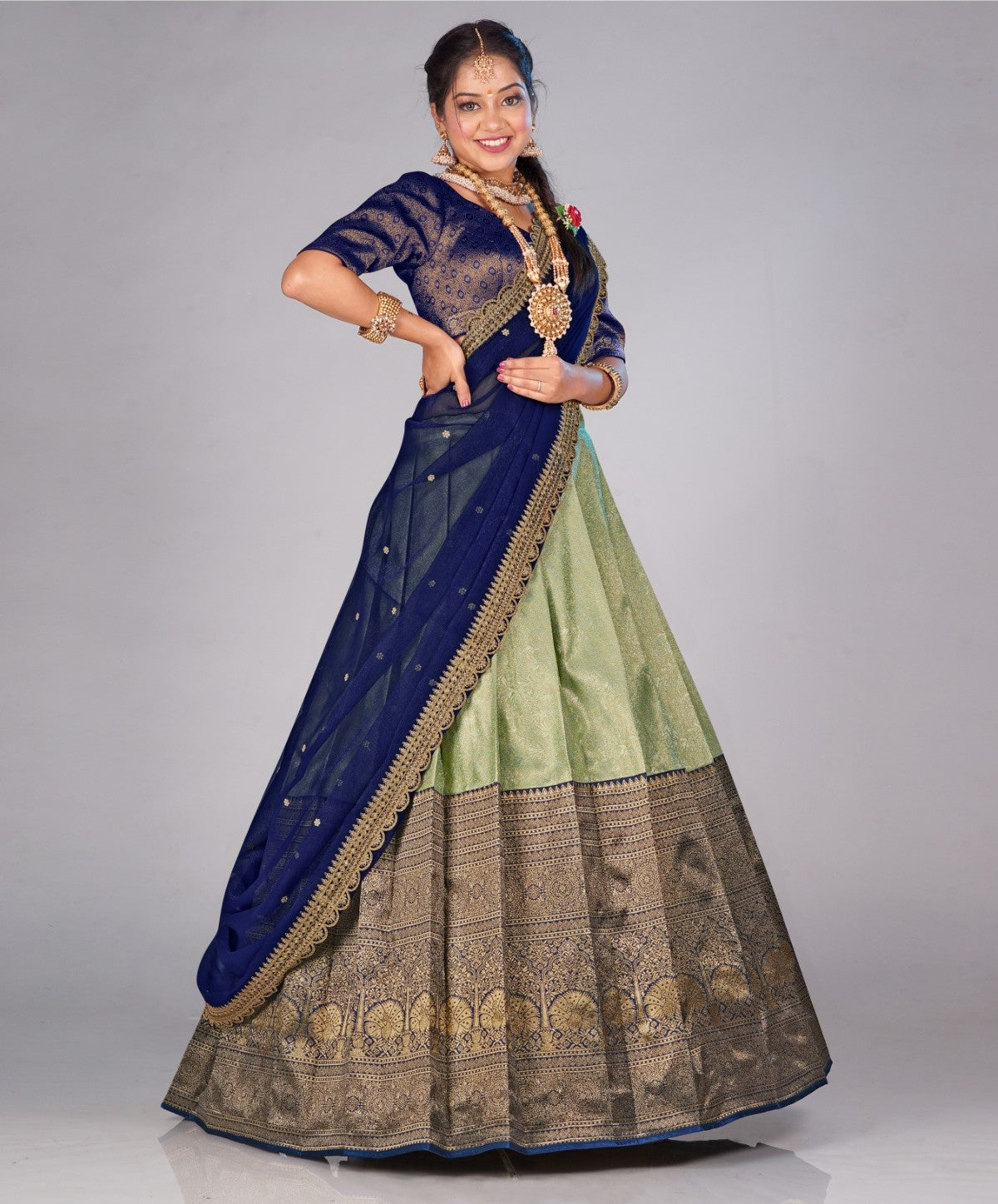 New Semi Stitiched Banarasi Lehenga Choli