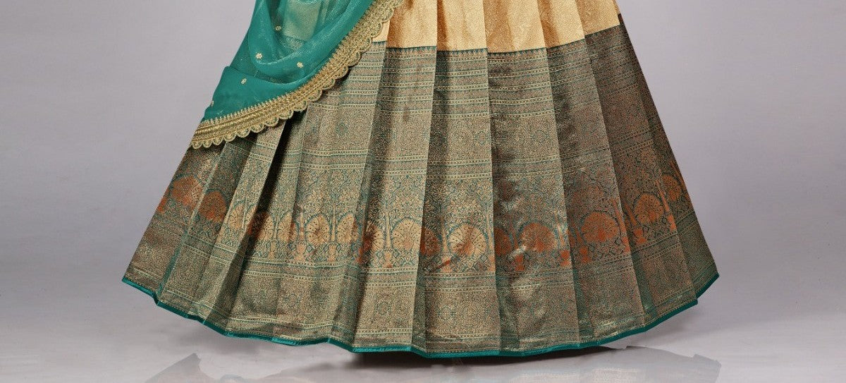 New Semi Stitiched Banarasi Lehenga Choli