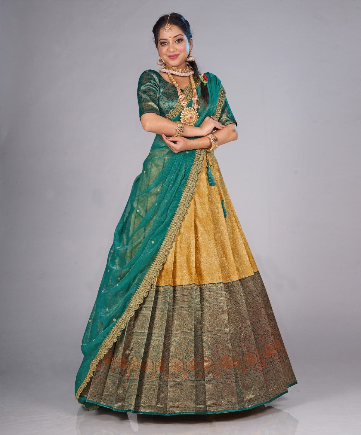 New Semi Stitiched Banarasi Lehenga Choli