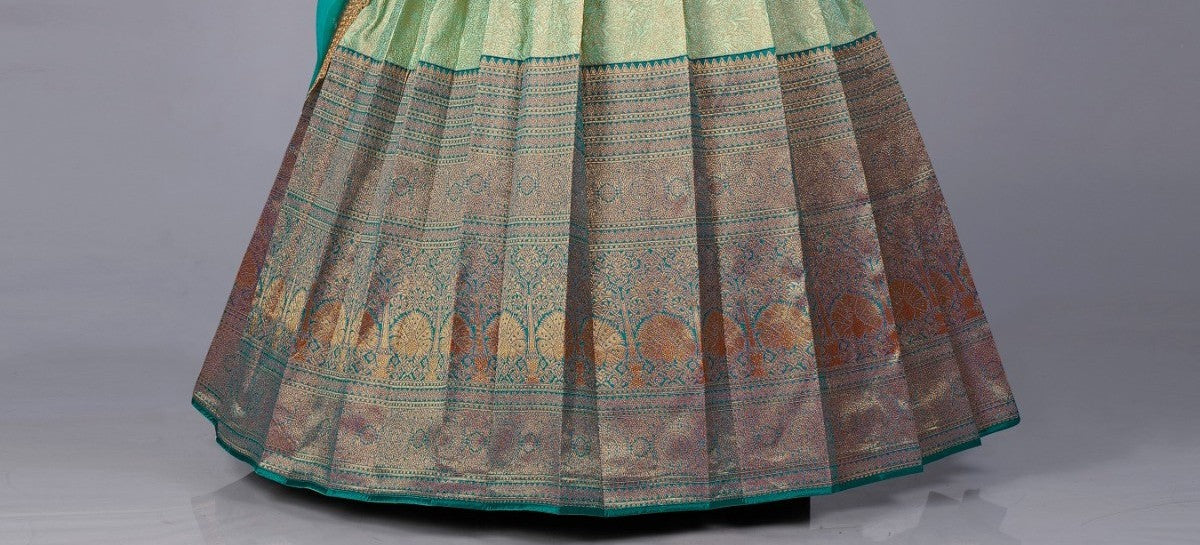 New Semi Stitiched Banarasi Lehenga Choli