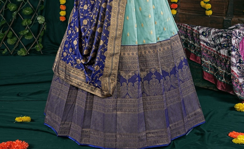 New Semi Stitiched Banarasi Lehenga Choli