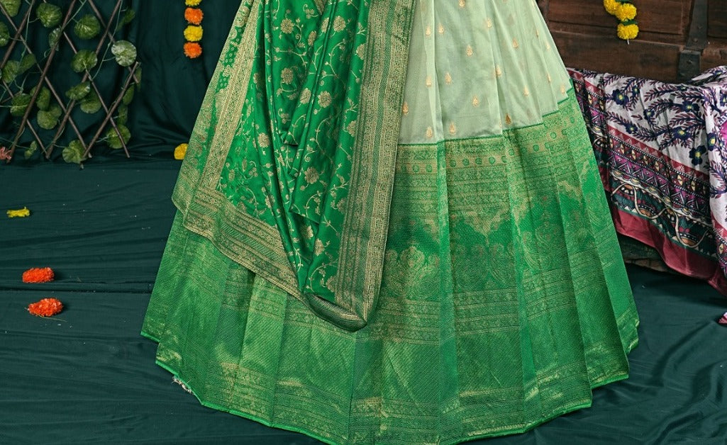 New Semi Stitiched Banarasi Lehenga Choli