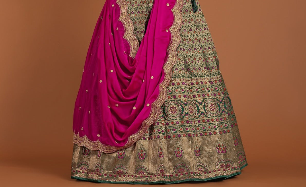 New Semi Stitiched Banarasi Lehenga Choli