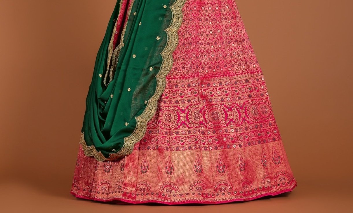 New Semi Stitiched Banarasi Lehenga Choli