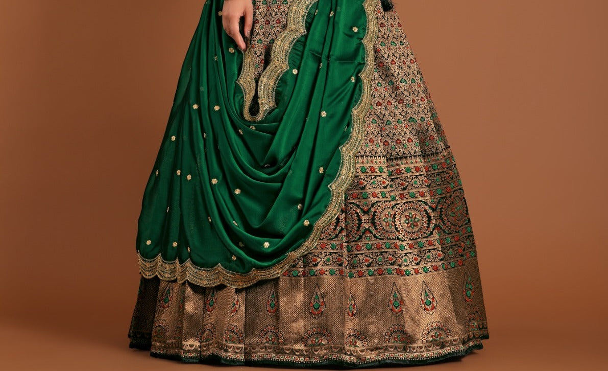 New Semi Stitiched Banarasi Lehenga Choli