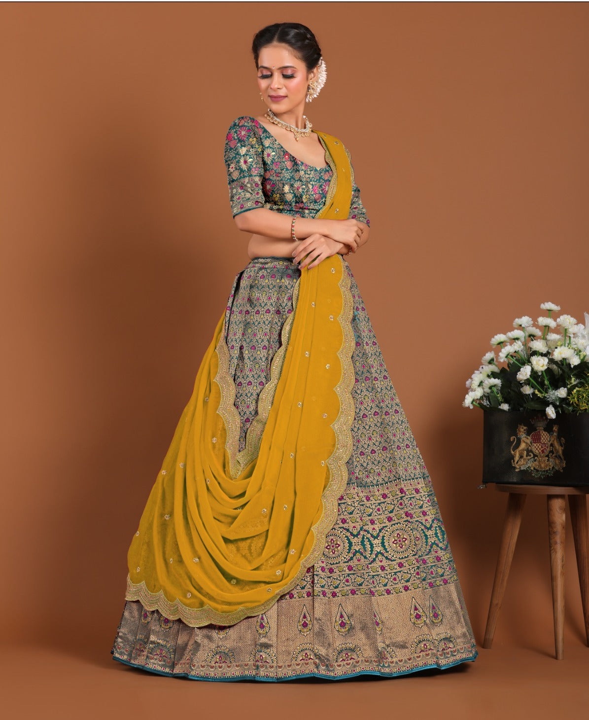 New Semi Stitiched Banarasi Lehenga Choli