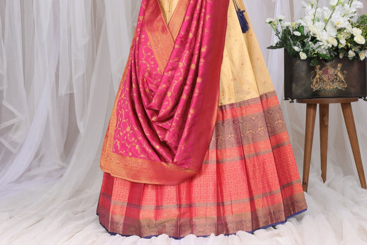 New Semi Stitiched Banarasi Lehenga Choli