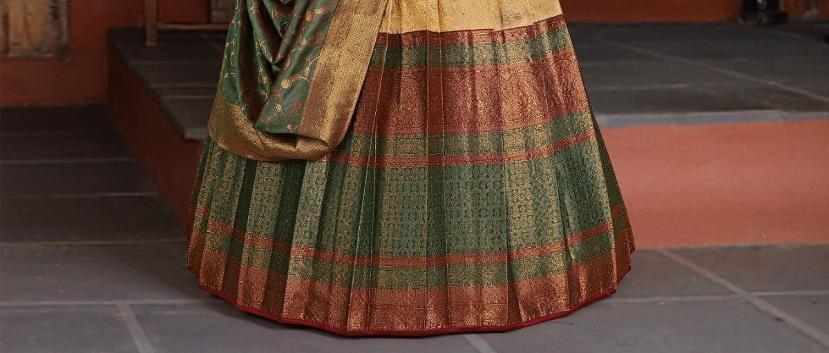 New Semi Stitiched Banarasi Lehenga Choli