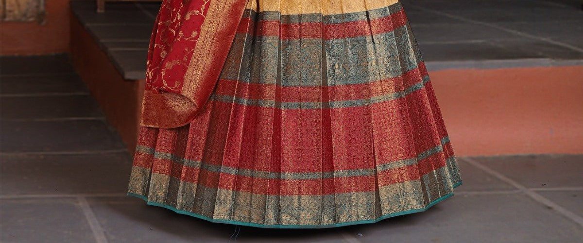 New Semi Stitiched Banarasi Lehenga Choli