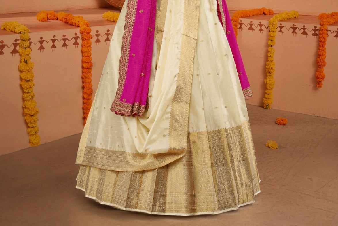 New Semi Stitiched Banarasi Lehenga Choli