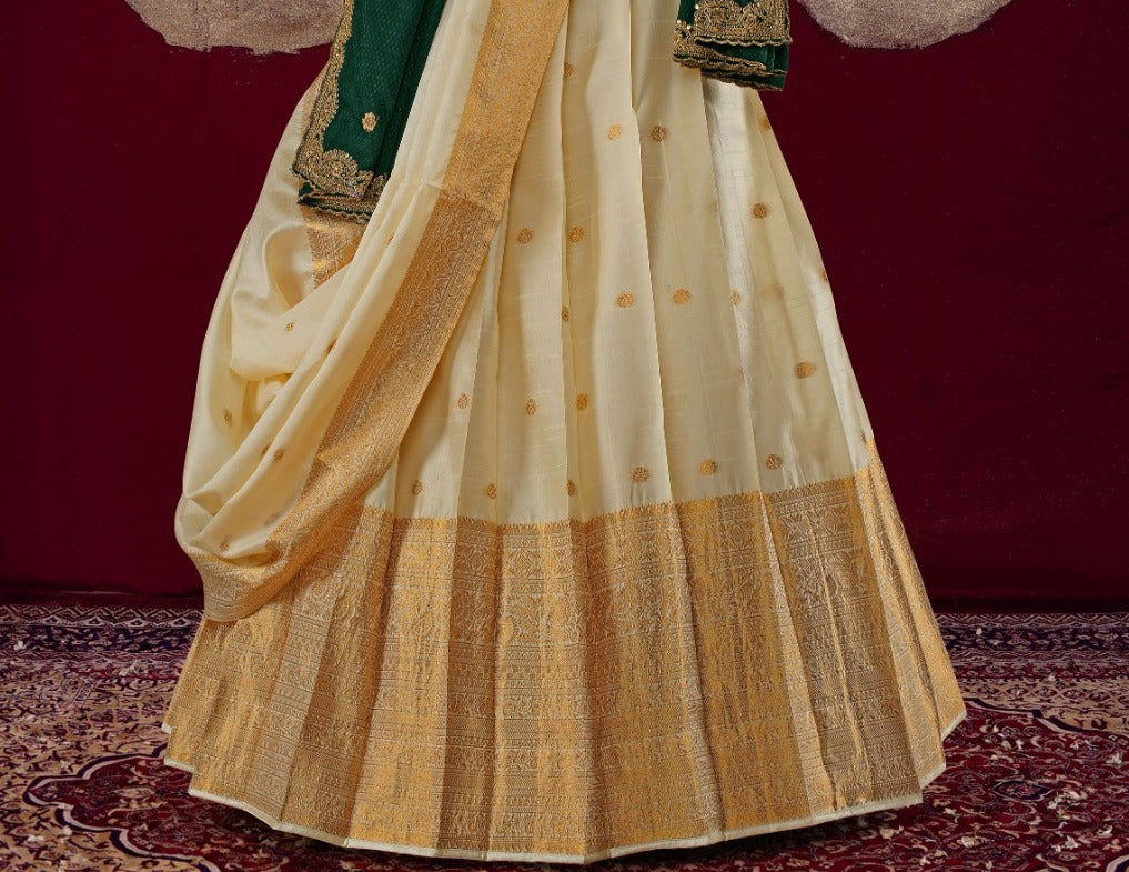 New Semi Stitiched Banarasi Lehenga Choli