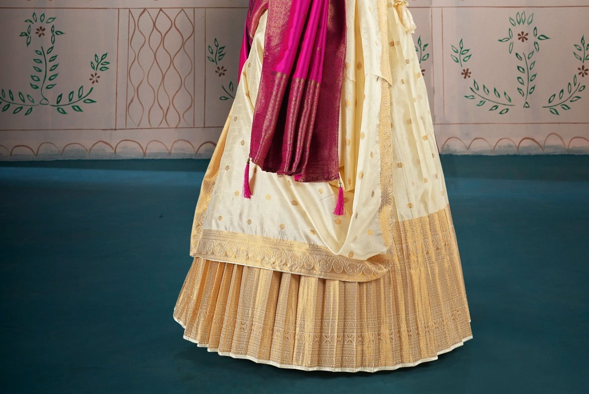 New Semi Stitiched Banarasi Lehenga Choli