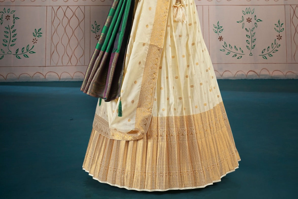 New Semi Stitiched Banarasi Lehenga Choli