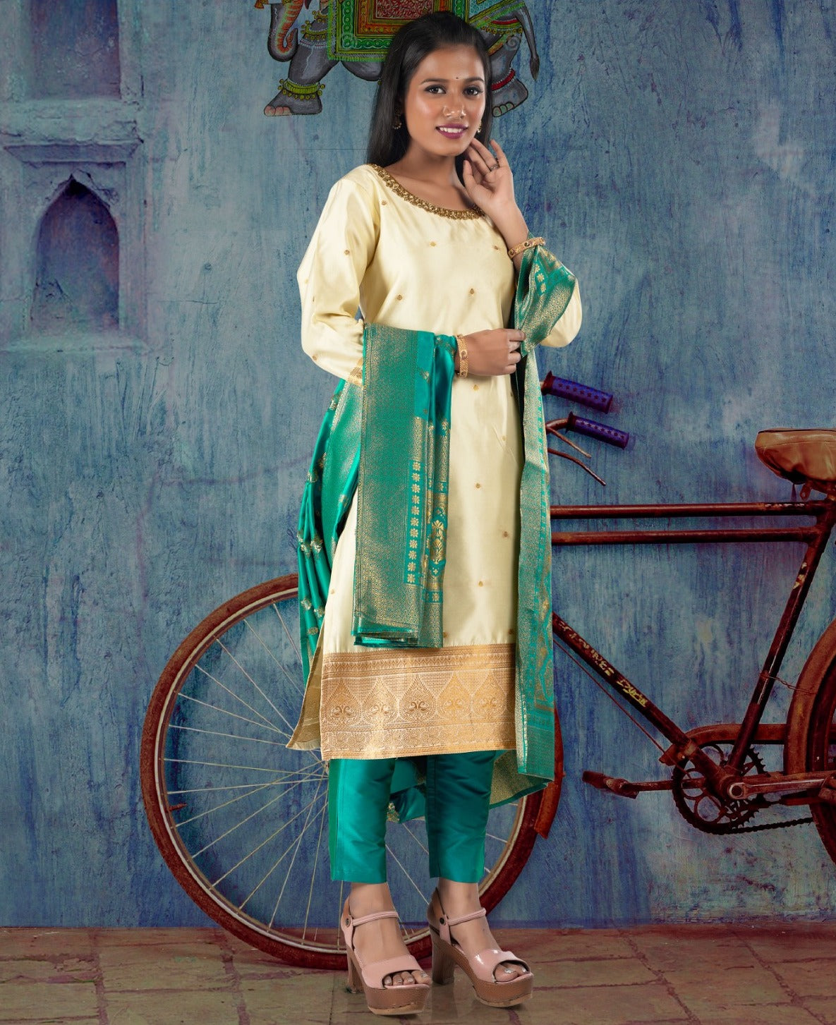 Salwar Suits (3 Piece )