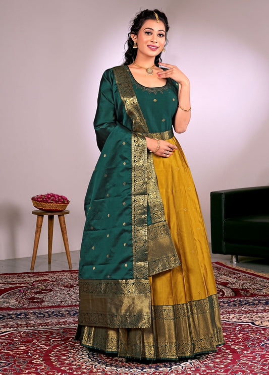 New Semi Stitiched Banarasi Lehenga Choli