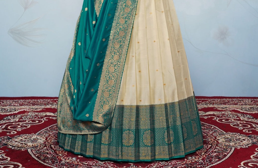 New Semi Stitiched Banarasi Lehenga Choli