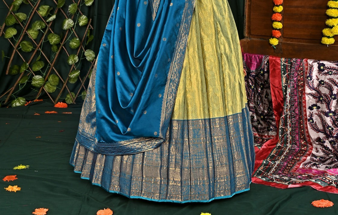 New Semi Stitiched Banarasi Lehenga Choli