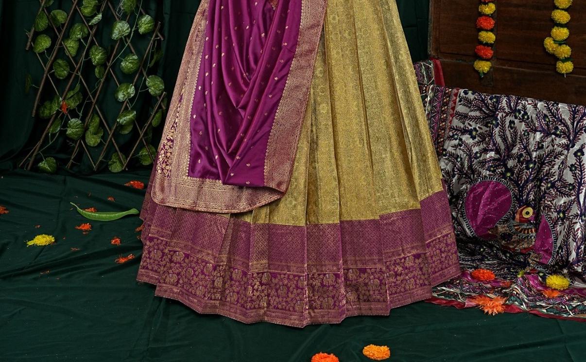 New Semi Stitiched Banarasi Lehenga Choli