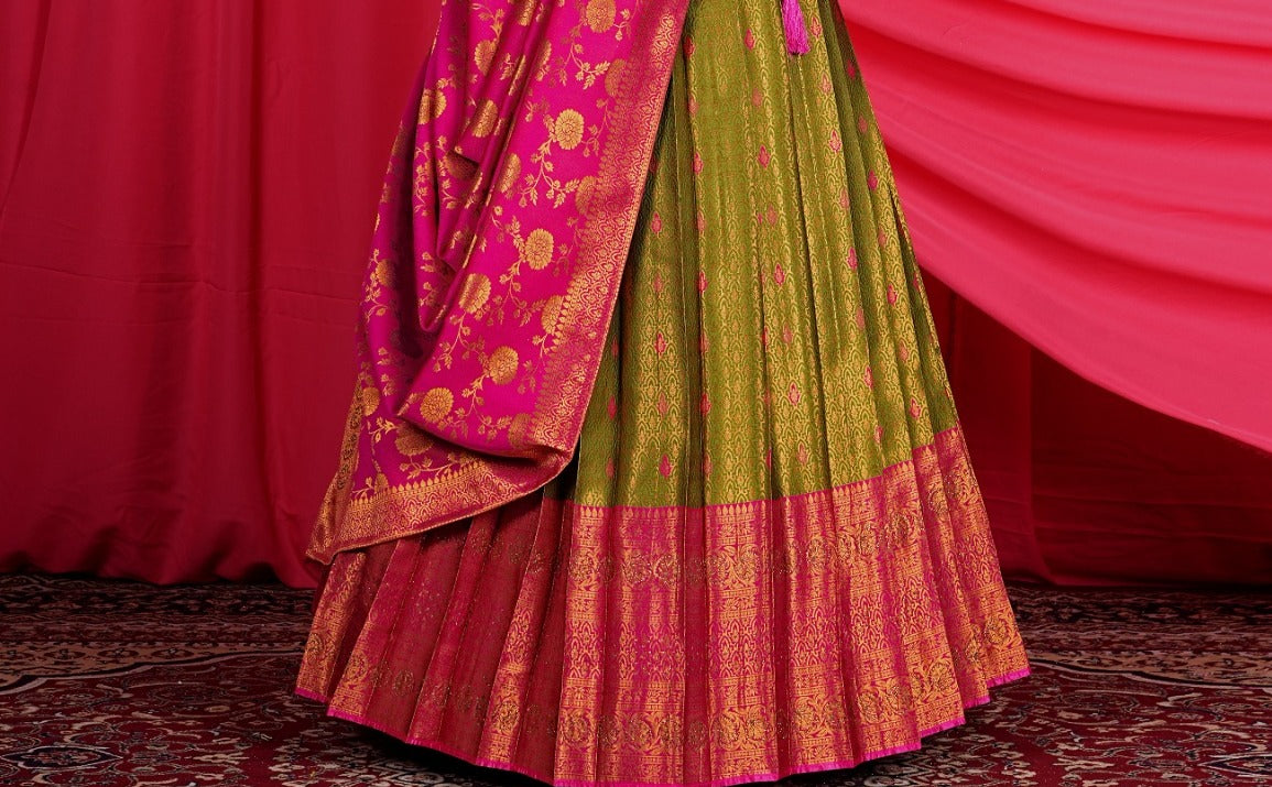 New Semi Stitiched Banarasi Lehenga Choli