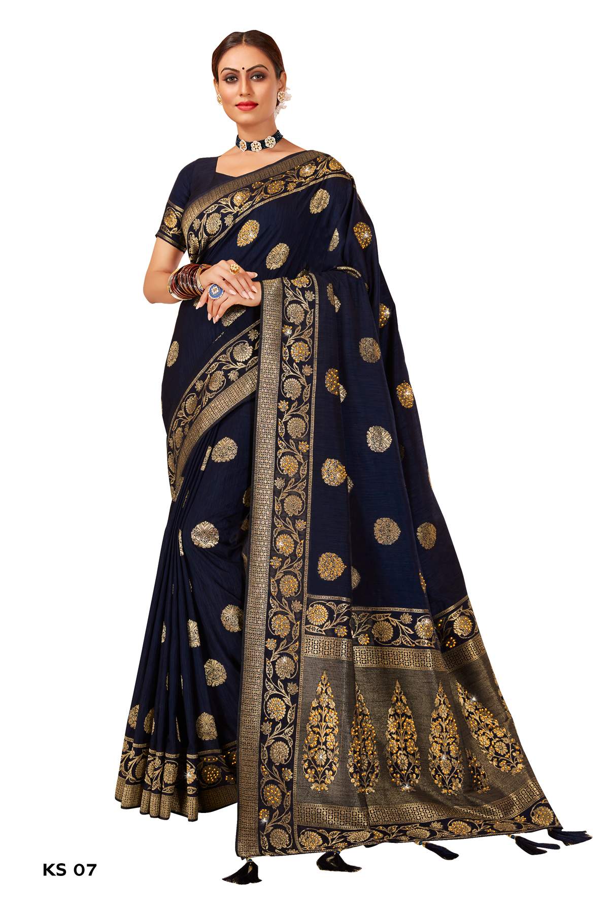 Chickpet Sudarshan Family Store 50% Sale!! Offers On Silk Sarees - YouTube