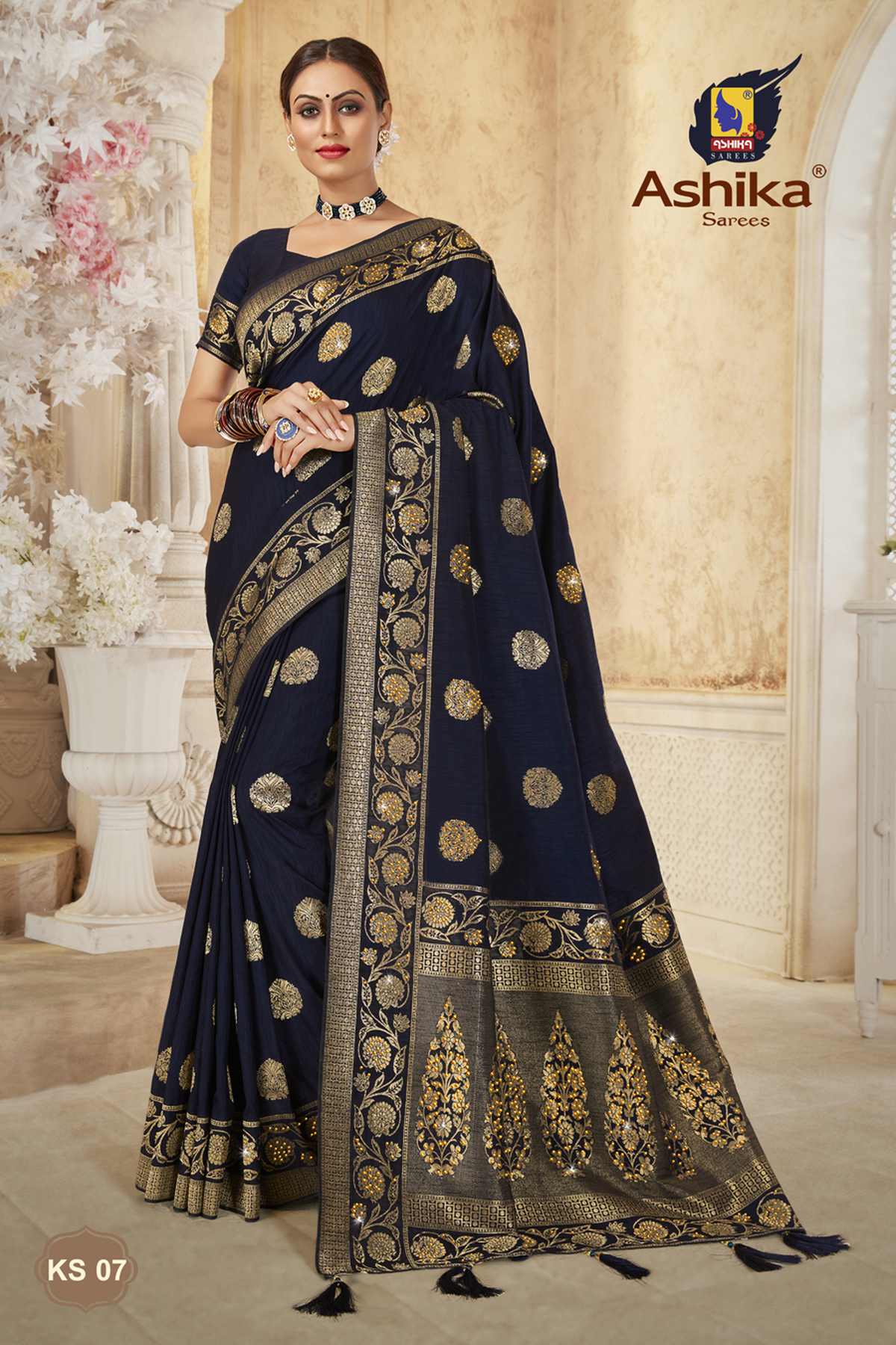 Kanchipuram Silk And Cotton Sarees For Wedding - Sudarshan Silks  Kanchipuram Silk Sarees In Bangalore - Sud… | Bridal silk saree, Kerala  saree blouse designs, Saree